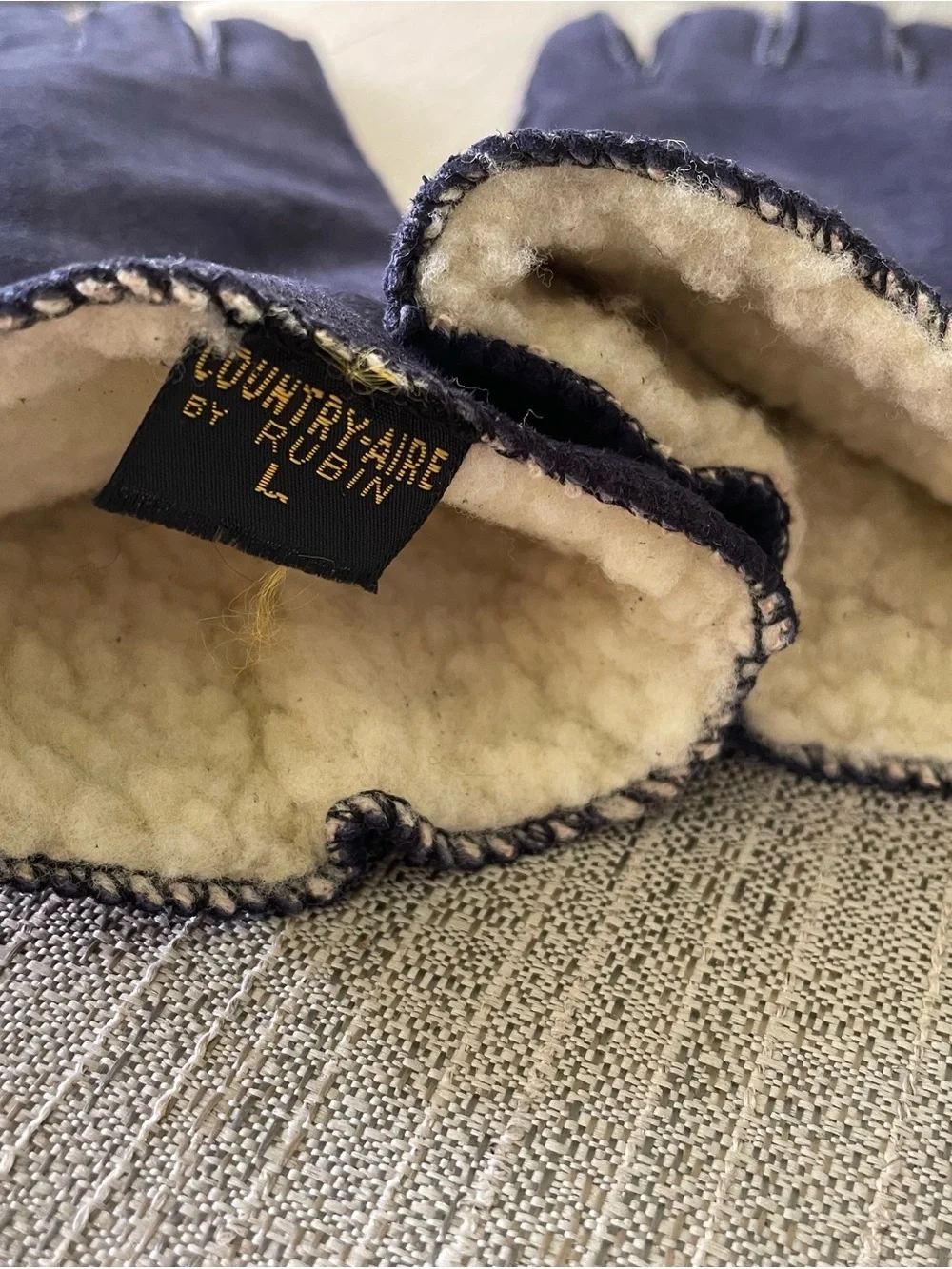 Vintage Women's Navy Suede Winter Gloves